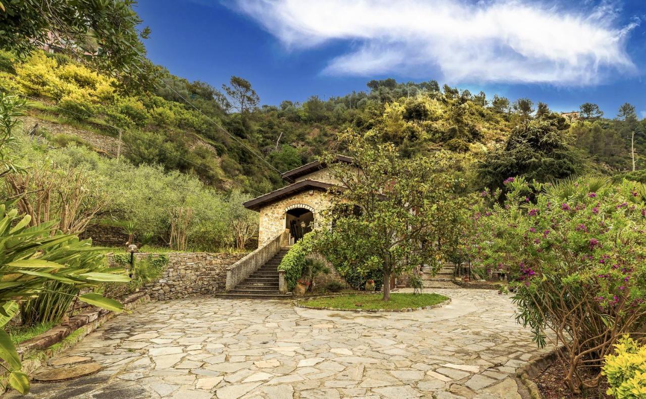 Agriturismo Dalla Mimmi Dolceacqua Exterior foto